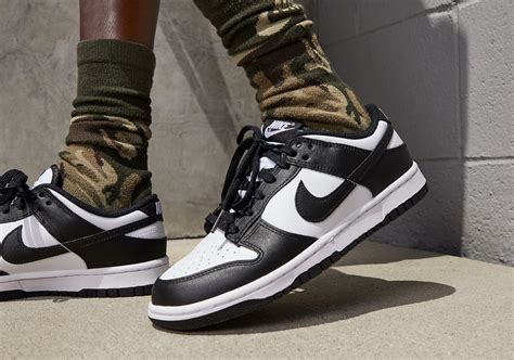 Nike Dunk Low panda 2022